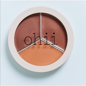 URBAN OUTFITTERS OHII SOFT GLOW HIGHLIGHTER